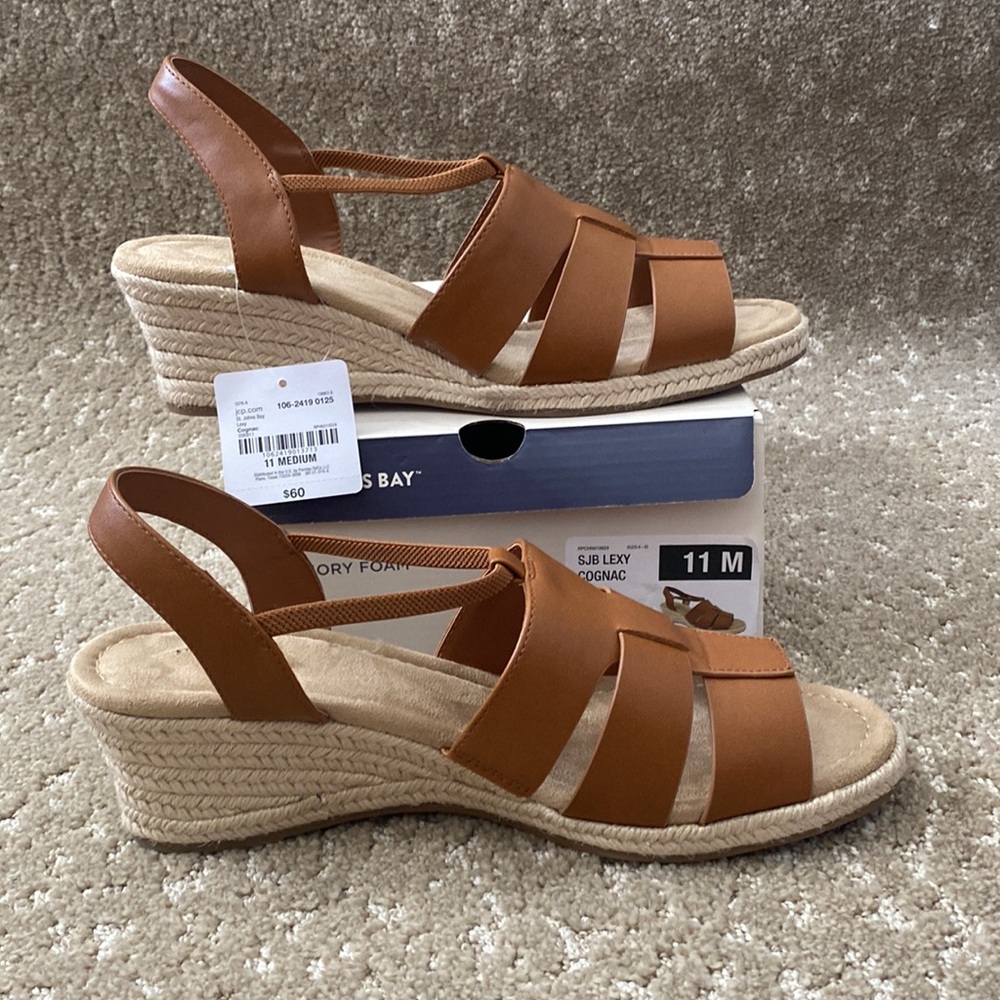 St John’s Bay- Memory Foam Sandals- Women’s Size 11M.
